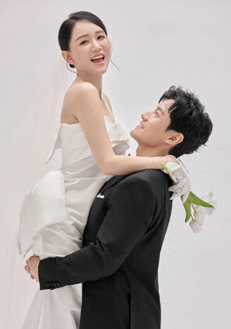 陈乔恩与丈夫合体拍婚纱照了，好恩爱，我又相信爱情了！