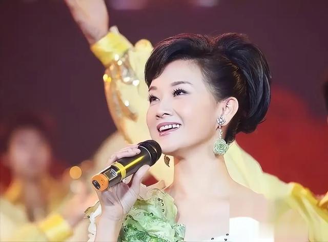 “不可一世”的宋祖英，终究为自己的“爆火”付出了代价