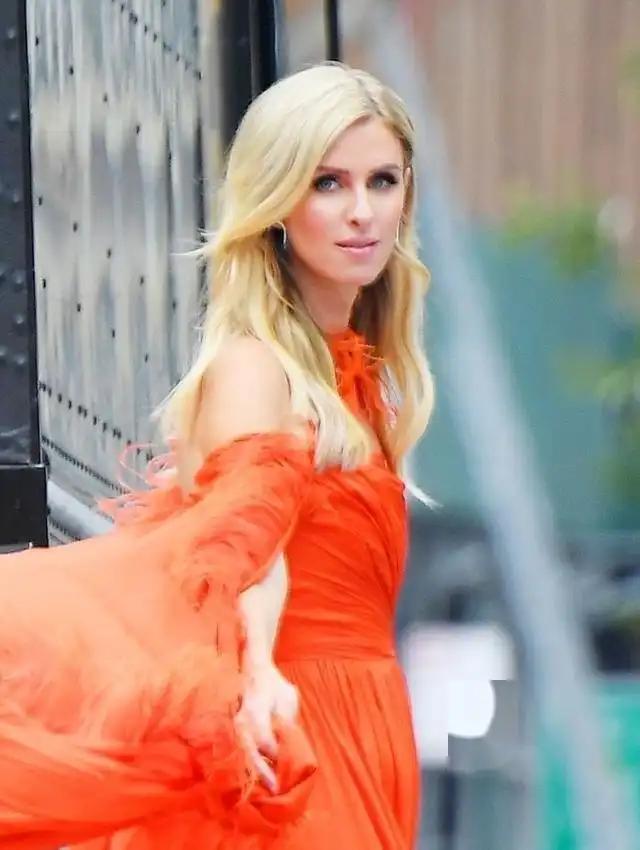 妮基·希尔顿:38岁高龄拼三胎得子,罗斯柴尔德家族有男继承人了