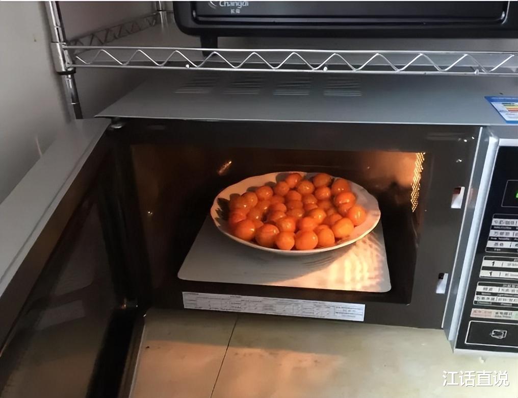 供电员提醒:家中4种家电用完不拔掉插头,电费将会翻倍交