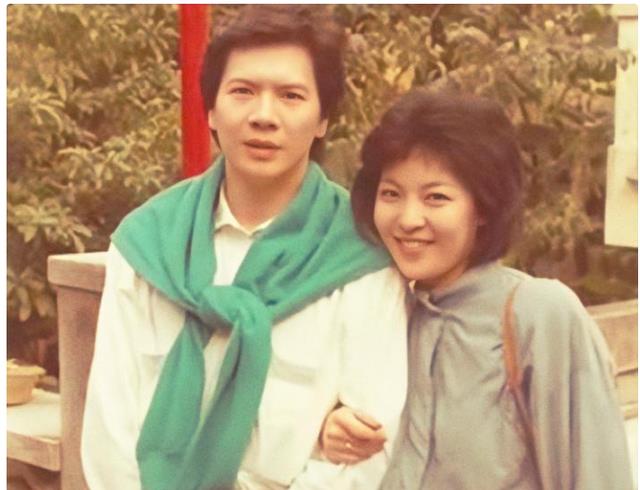 甩无数富商，插足已婚大佬，逼原配让位，怼遍半个港娱，她凭啥？