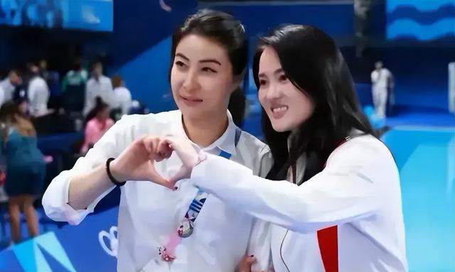 每次去香港旅游,陈若琳都赖在郭晶晶家里不走,理由出奇搞笑