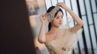 赵丽颖和曾黎的梦幻联动！两位美女同框出席《与凤行》发布会