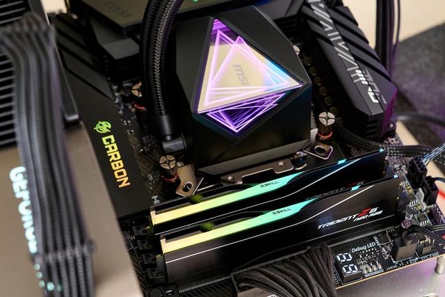 AMD风头正盛，Intel全新升级，2024旗舰处理器横评测试！