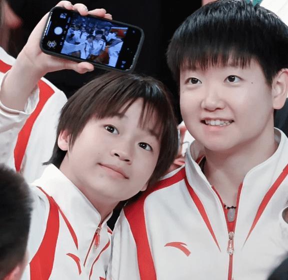 好酸!全红婵戴33万劳力士被网暴:穷人乍富!杨昊:东西是我的