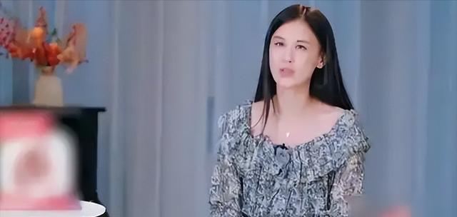 黄圣依第二次依然选择离婚，网友：爱与不爱其实很明显了