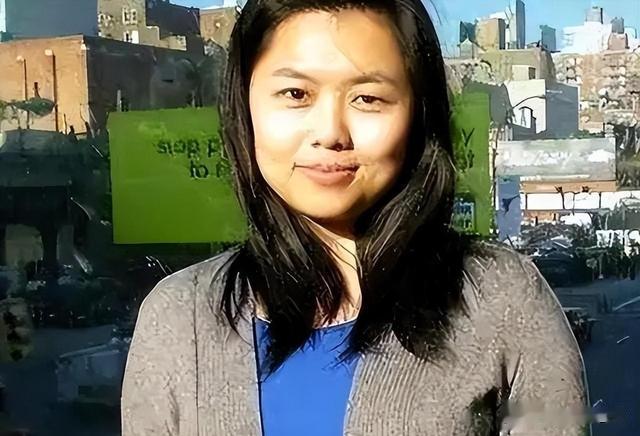 刀郎幸福的一家和美丽的老婆、女儿、外孙同框,温馨满溢