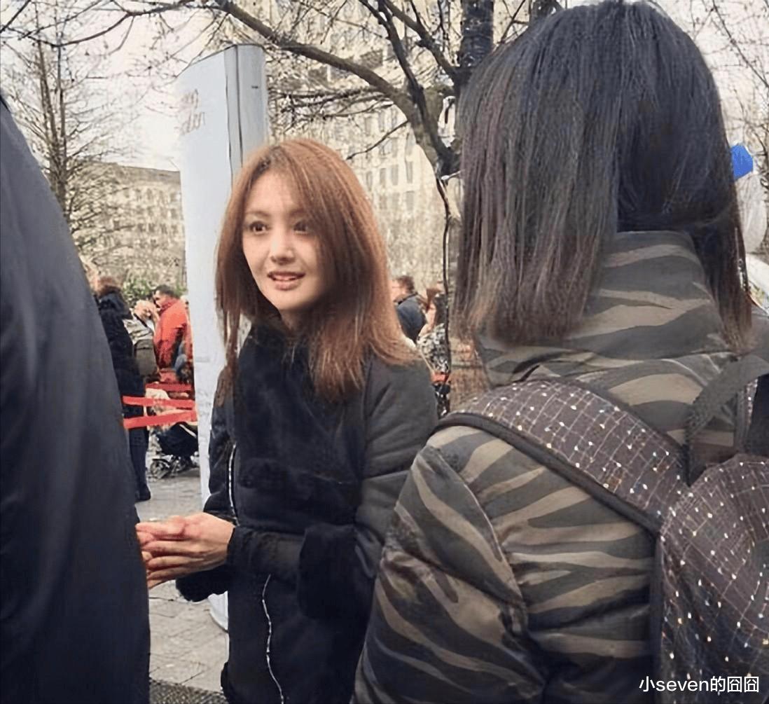 郑爽自曝想为地震捐款，称现在没什么收入，疑似怀念当明星的时候