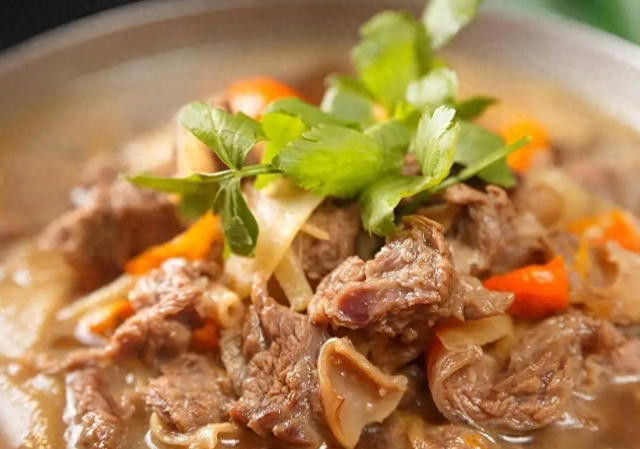 牛肉嚼不烂?是没用对香料,只要放着5种,保证牛肉软嫩不柴