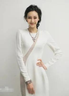 李荣浩正式宣布与爱人分手：对不起，我不再爱你了！