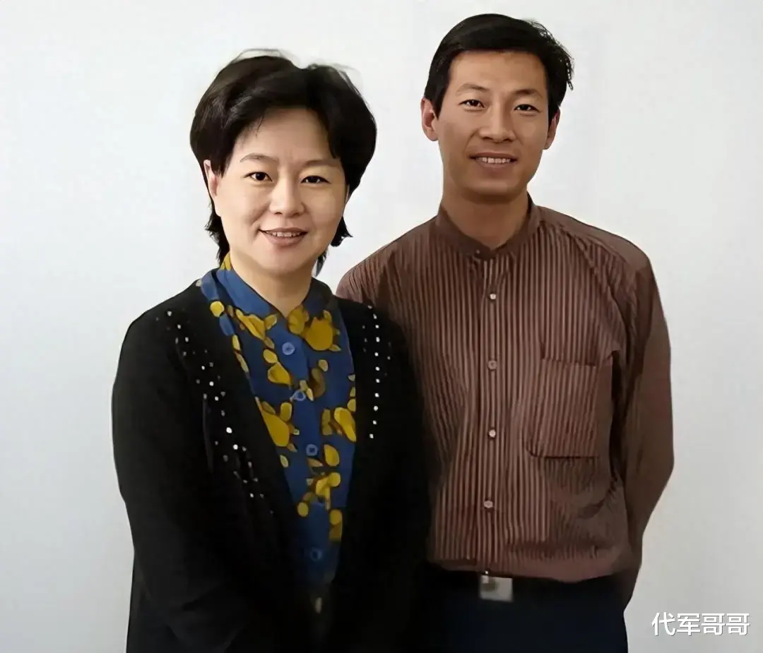 鞠萍:离婚后孤身带娃,二婚嫁给普通人杨硕,现在幸福吗?