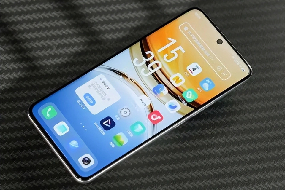 首销日销量翻5倍，6500mAh+等深微曲屏，如今双十一跌至1306元