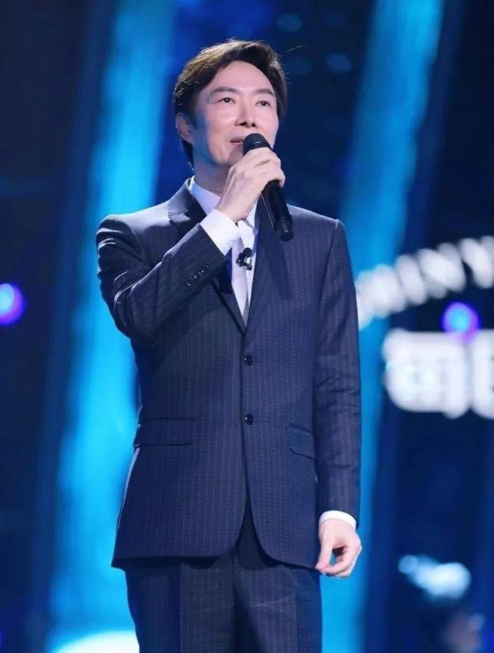 “痴情王子”费玉清:曾为初恋终生未娶,最后与56岁闺蜜相伴终生