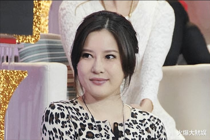 侯耀文已离世17年,曾经爱妻被“侄儿撬走”,剧情太狗血