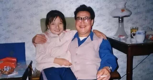 赵薇母亲魏启颖：儿子离婚分走5.2亿，女儿消失荧屏，丈夫也去世