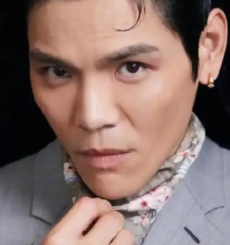 委屈很多年!向佐深夜发文:我拼命努力,最终却换来嘲笑声一片