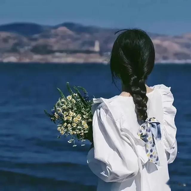 就算是自取其辱，40岁以上的人还是要试试自己投简历找工作？