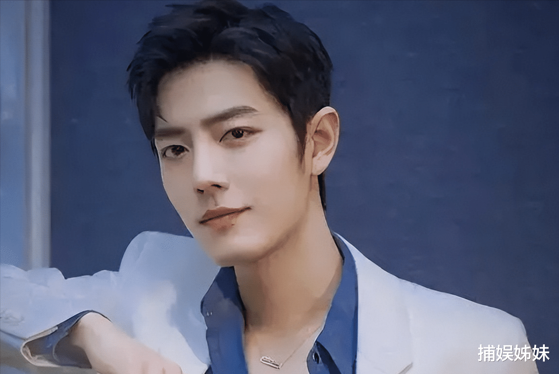 娱乐圈又曝大瓜！顶流男歌手塌房，有对象但私生活混乱，证据齐全