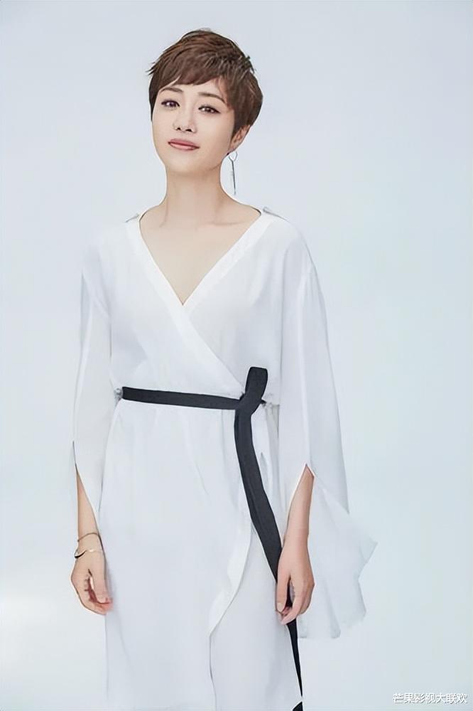 张龄心:不结婚也不生孩子,老了就去养老院,如今她打了自己的脸