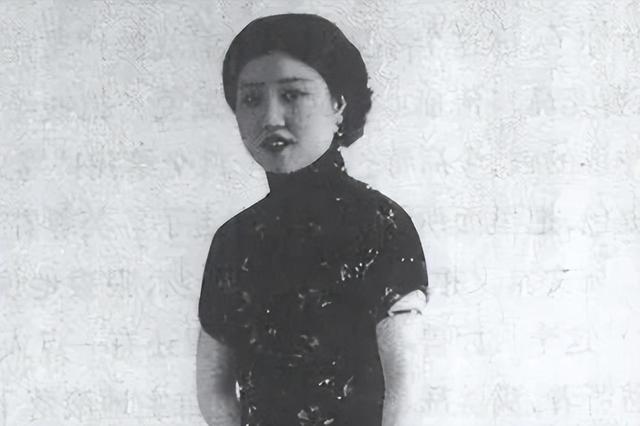 朗读者|1963年，春晚女皇赵丽蓉拒见毛主席，得知原因后主席连说：好好好