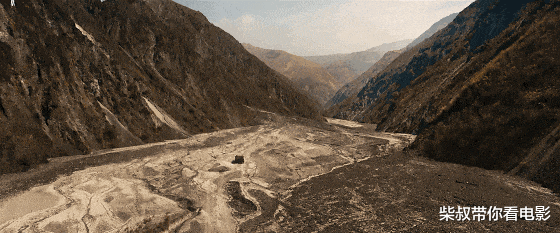 暴力砍杀、全员疯批，它竟然成了国庆最佳？