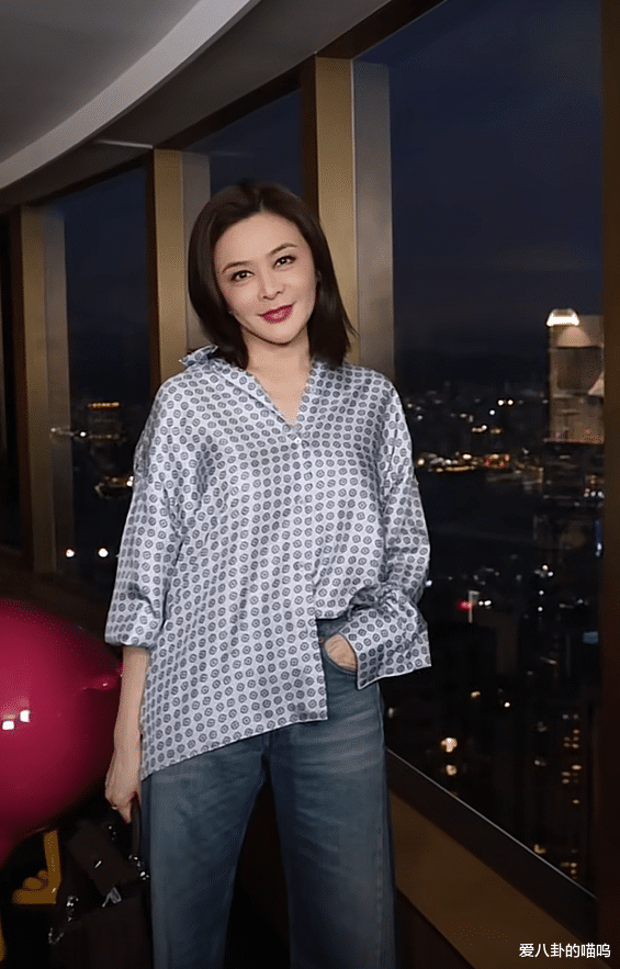 61岁关之琳:住1.6亿豪宅让人羡慕,无儿无女尽显奢华独居生活