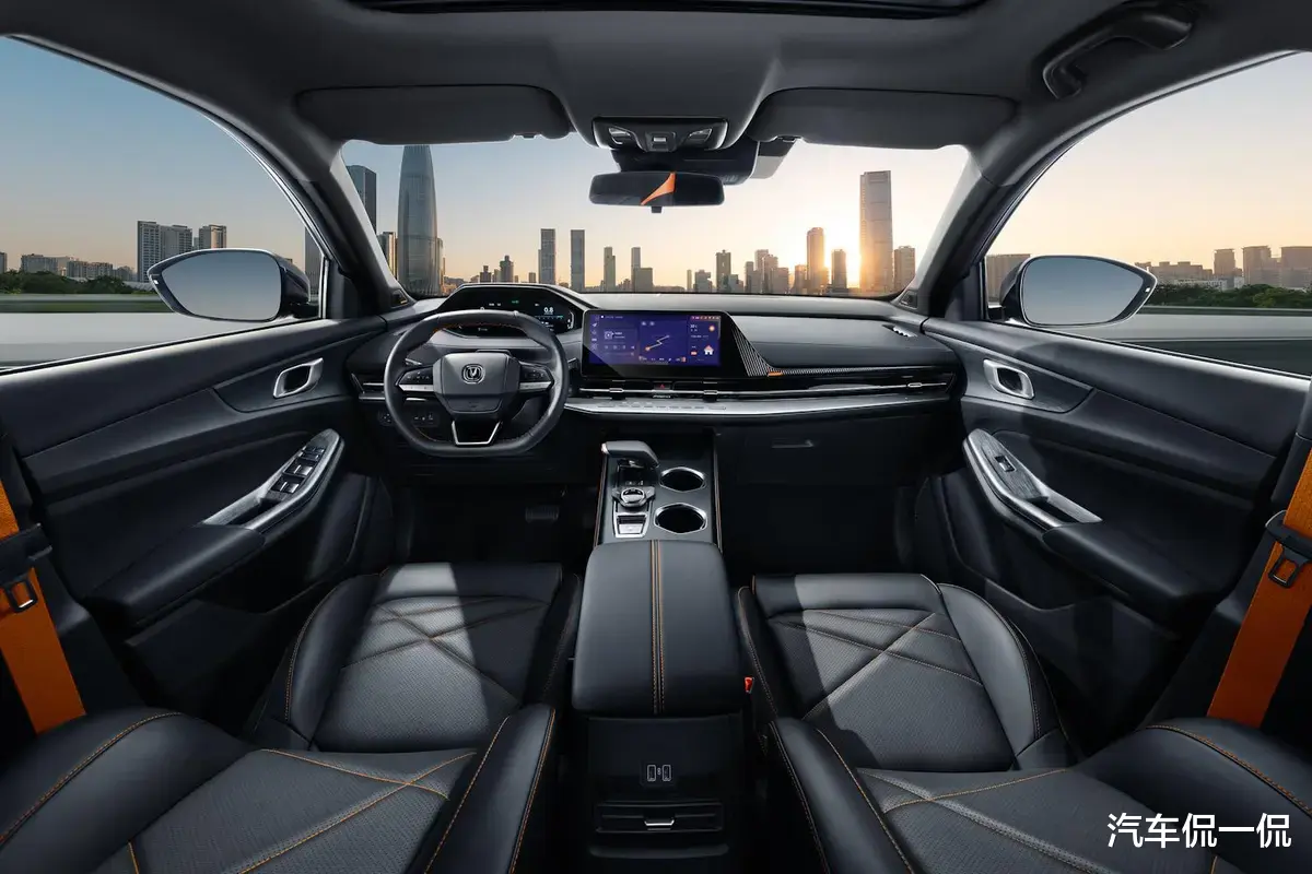 6万起准B级SUV，长安新车2.8米轴距+1.5T，可选7座