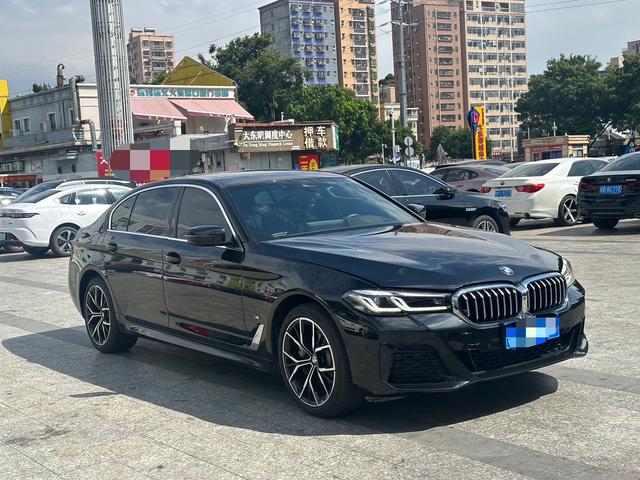 准新宝马5系，7秒破百，豪华套装加持，32万值吗？