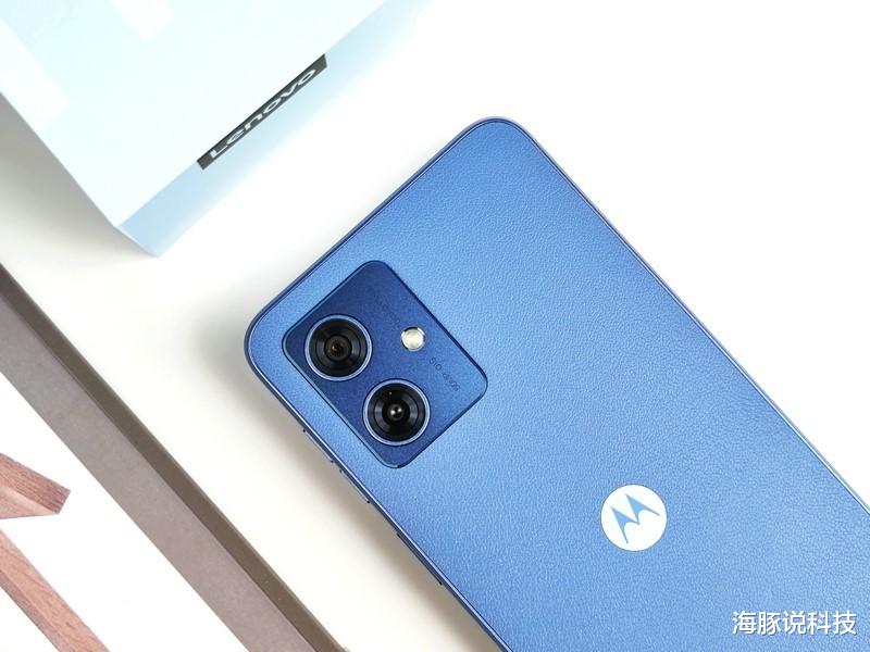 摩托罗拉赢了，5000万像素+5000mAh+256GB大内存，仅999元