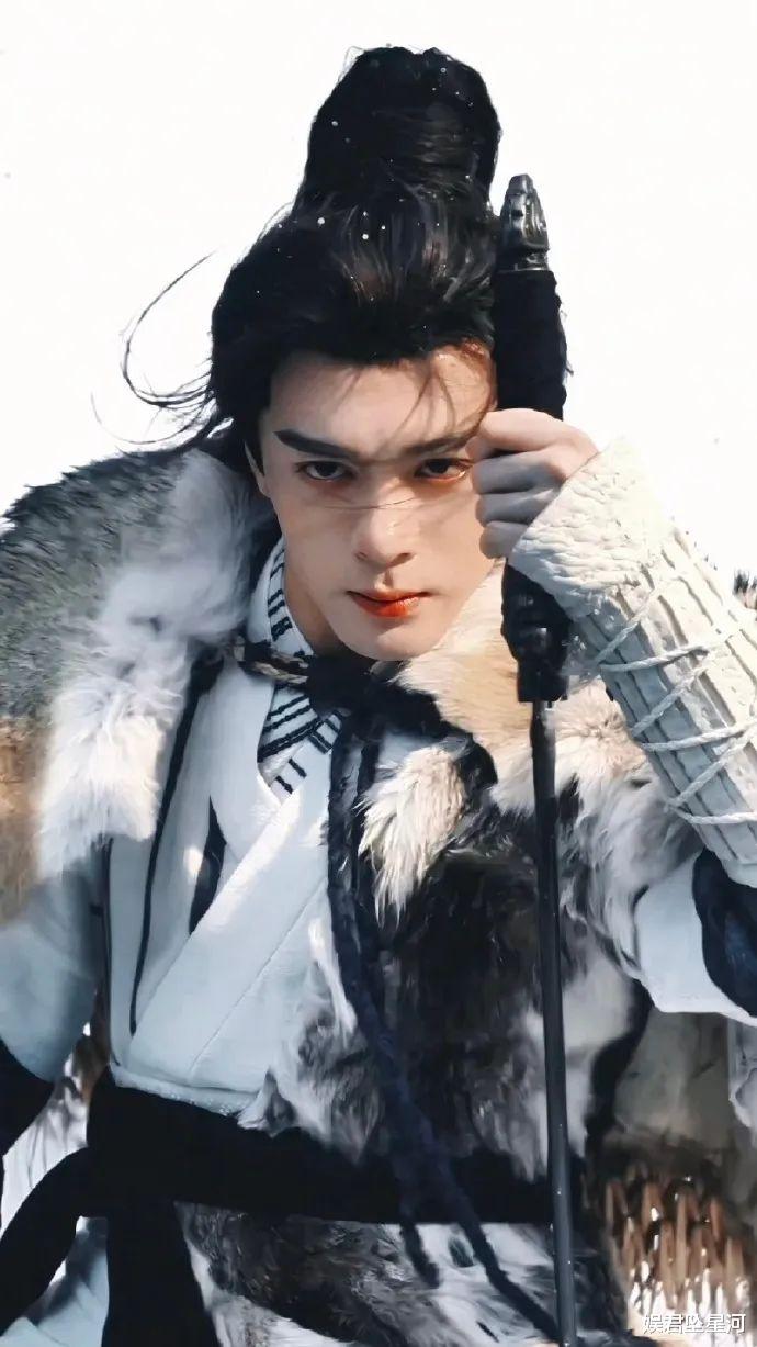 《七夜雪》8位帅哥，曾舜晞只能排第2，第1是新晋古装男神