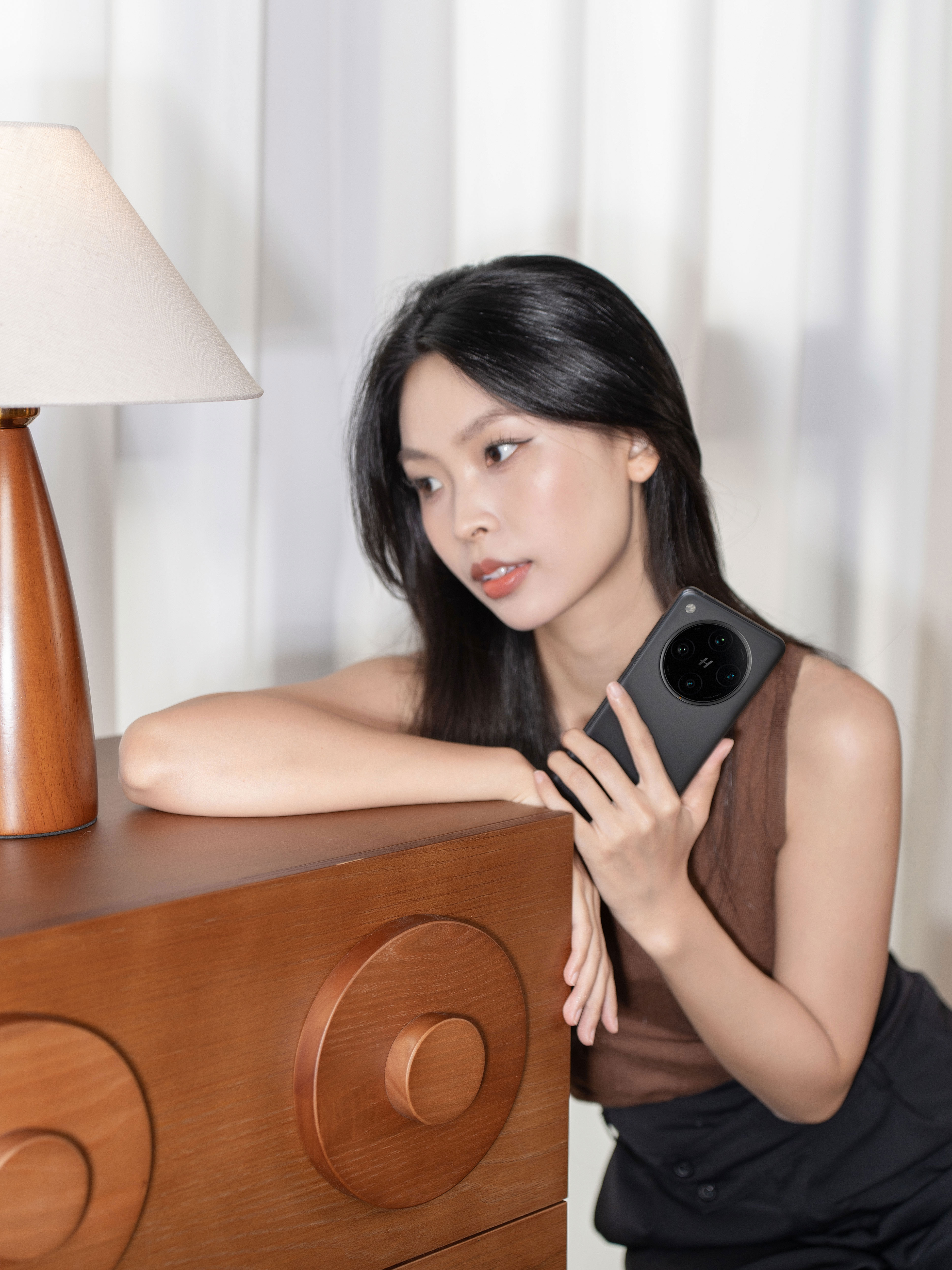 OPPO Find X8 Pro星野黑,还是一样稳