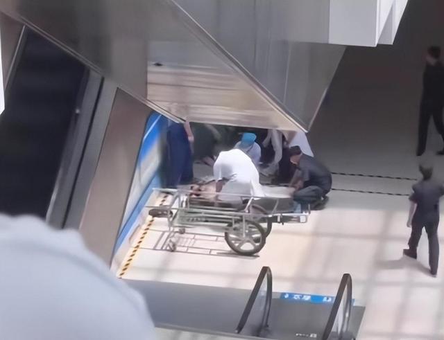 李晟事件后续:凶手跳楼照被曝,知情人透露原因,果然有情况!