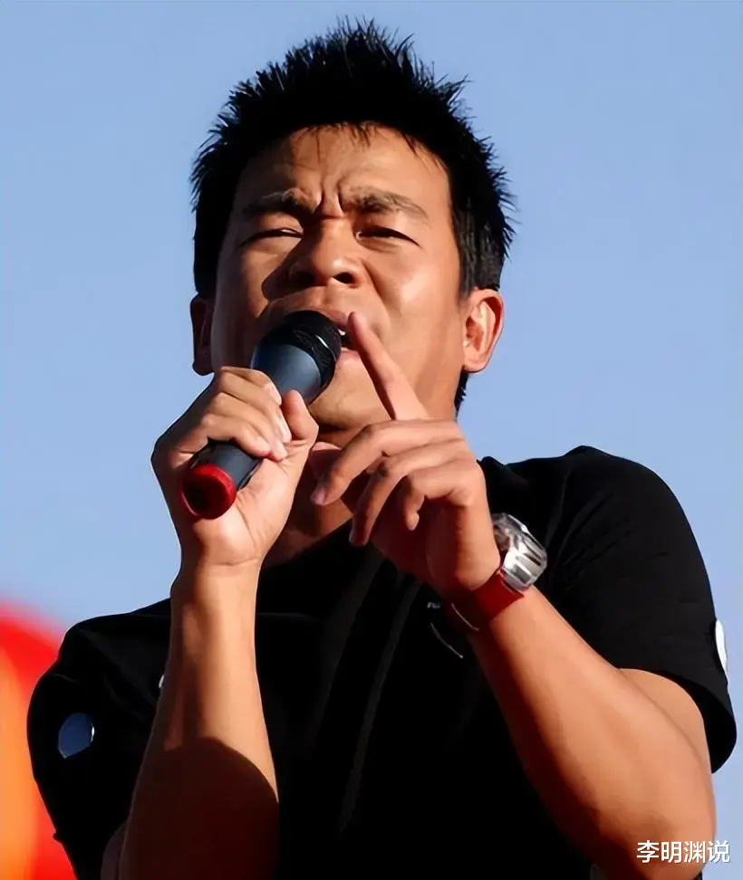 狠人孙浩:得罪杨坤20年不说话,抱上张嘉译大腿后成赢家