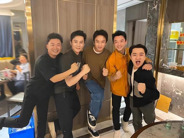 李现|《奔跑吧》12季开机，元老仅两位杨颖缺席，网友直言更期待了