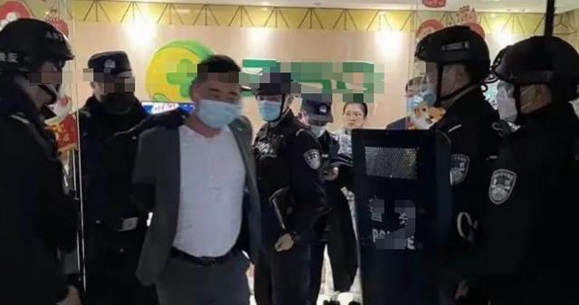 清华教授爆料王星去夜店才被抓？拍戏被拐成疑点，到底是谁在说谎