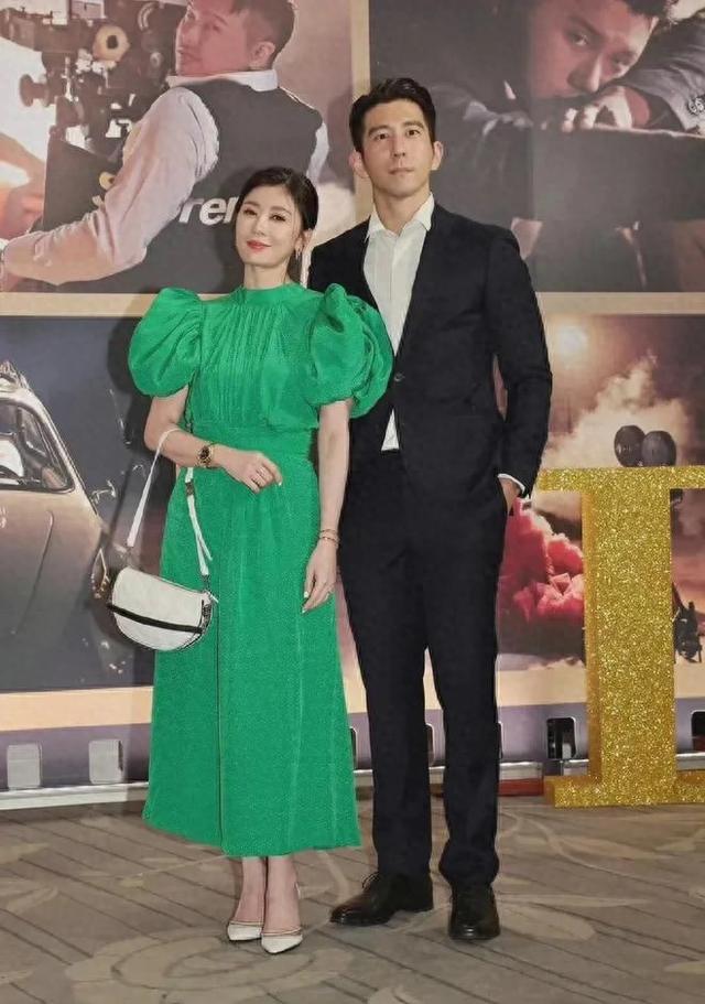 贾静雯夫妇盛装出席萧敬腾婚礼，见证幸福时刻