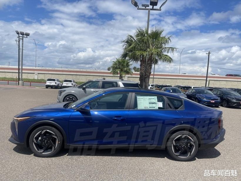 全新一代起亚K4实车，前卫设计，内置智联屏，1.6T/2.0L动力任选
