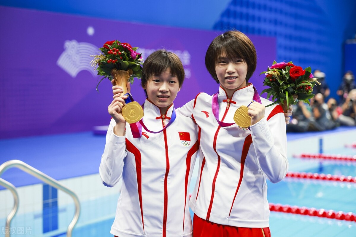 陈芋汐为何没有全红婵热度高?这4个因素很关键,最后一条是重点