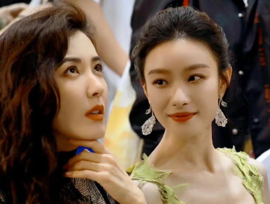 美人曾黎现状：在机场拎颗白菜相当接地气，48岁未婚活成人间清醒