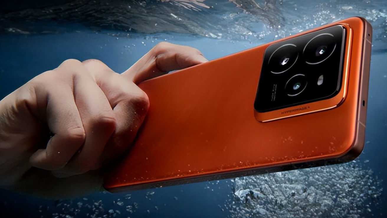 骁龙8至尊“性价比之王”！真我GT7 Pro正式上市，512G只卖3999