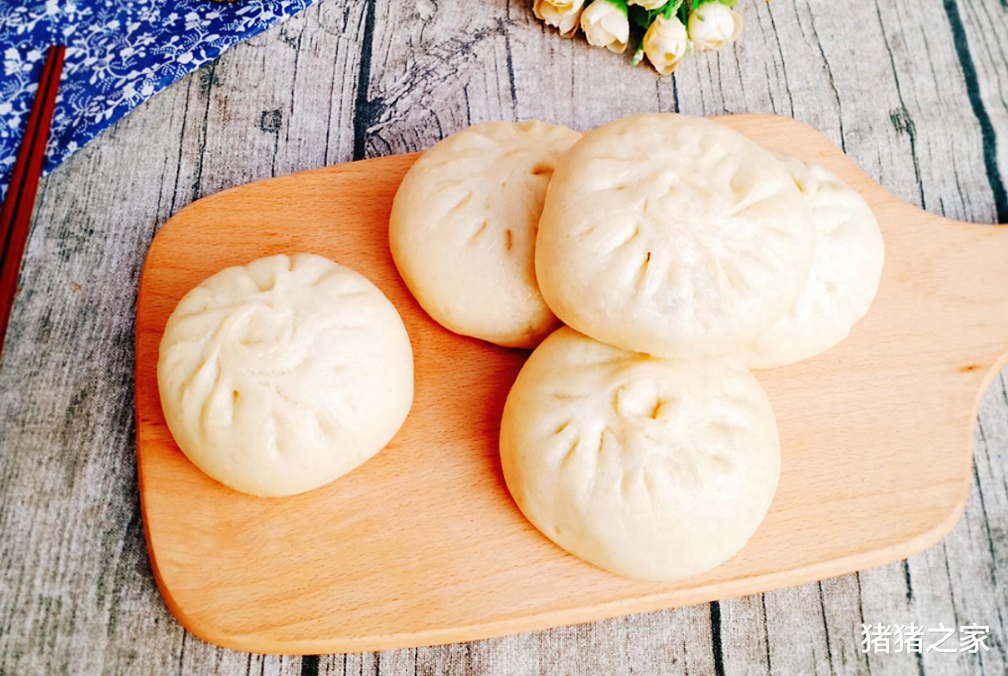 夏天很爱吃这素馅包子，全身都是宝，又香又营养，比肉包还好吃