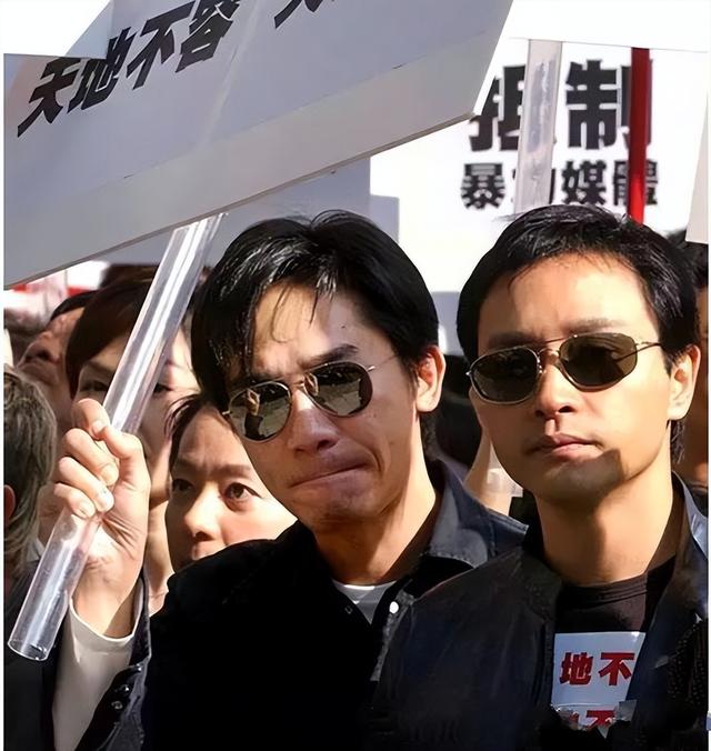 事实证明,为“港独”艺人站台的刘嘉玲,早已走上了一条不归路