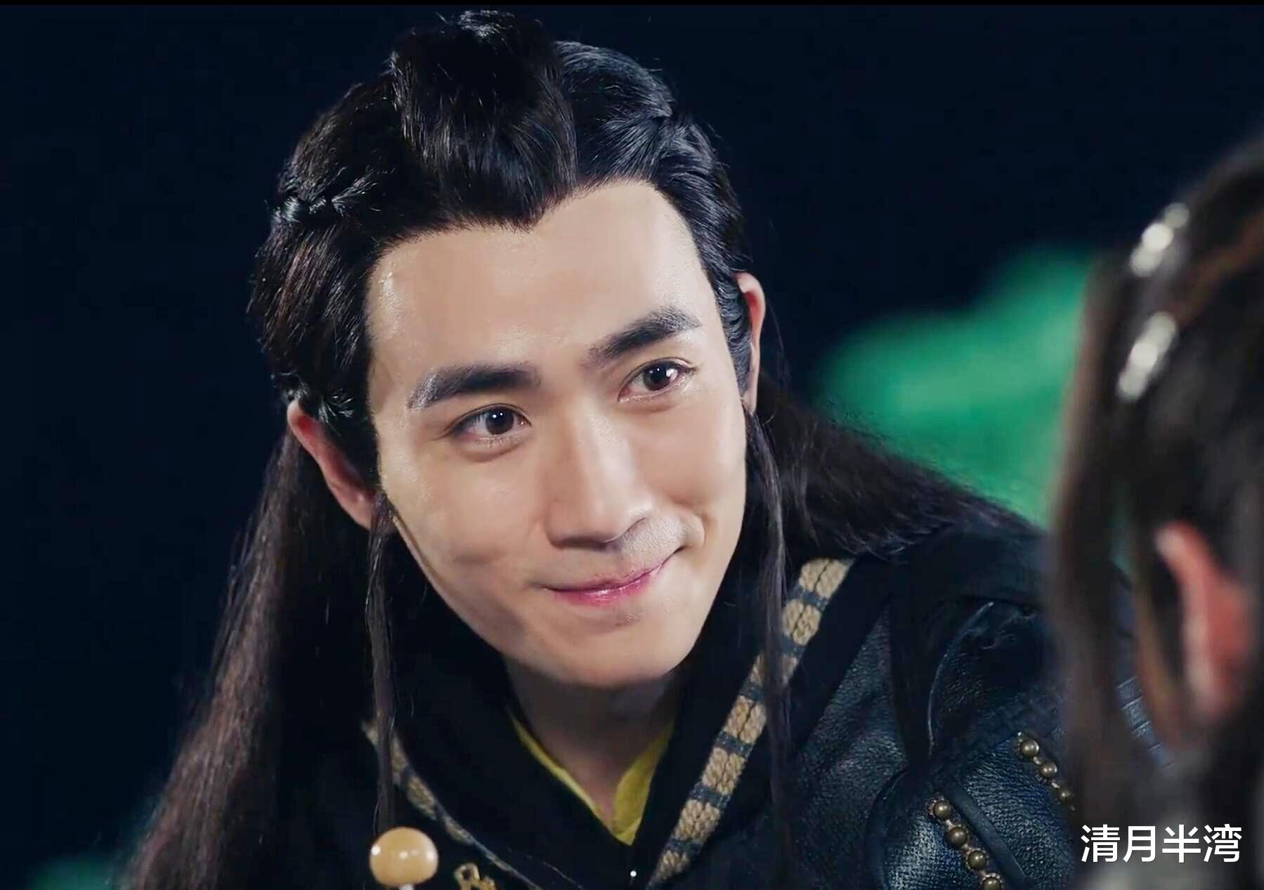 “天生桃花眼”的男星只服这8位，眉目传情透着苏感，看狗都深情