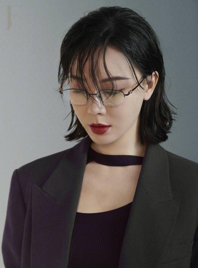 演员陈数,最美照片15张,你最喜欢哪张?