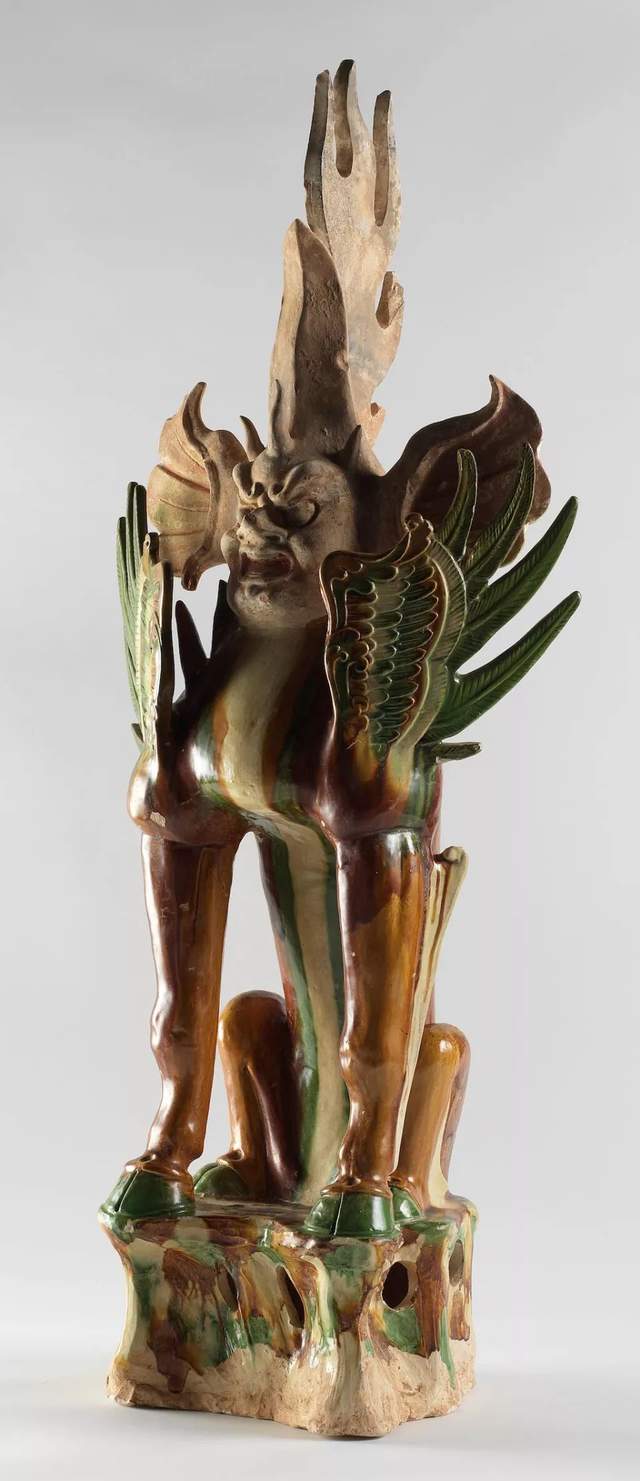 世界五大收藏家之一，他的4000件古董