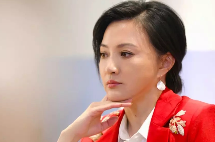 春晚|连着5次登上春晚，如今轮落到进精神病院，她这一生经历了什么