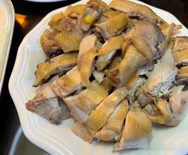 丈母娘去福建看女儿,吐槽亲家晚餐太抠门,结果发现小丑是自己