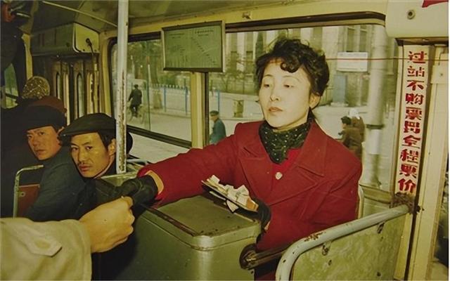 70年代的“铁饭碗”，当初给个县长都不换，如今却沦为底层工作