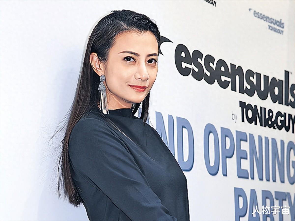 她是昔日少男杀手嫁陈国坤,今帅气儿子文武双全被赞有家教好懂事