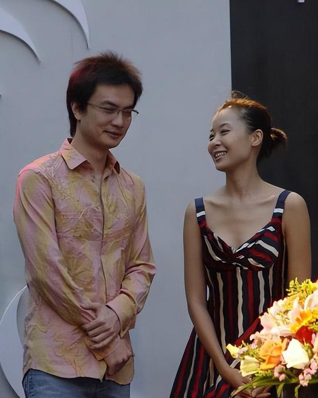 “人间尤物”柯蓝:18岁开启情场、男友不断,如今50多岁还没玩够